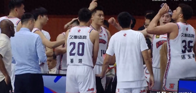 上海男篮再次获胜，继续稳居榜首位置的简单介绍